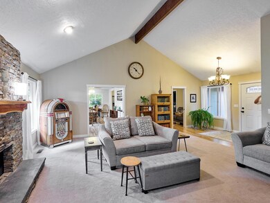 8166 Saghalie Dr S, Salem, OR 97306 - photo 7