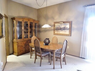 10569 W Ocotillo Dr, Sun City, AZ 85373 - photo 6