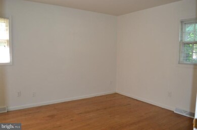 21452 S Essex Dr, Lexington Park, MD 20653 - photo 7