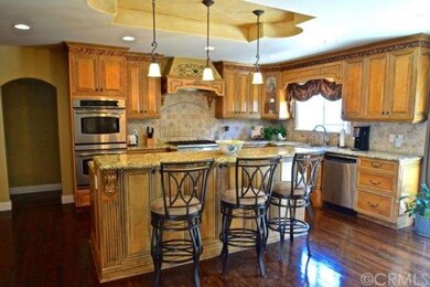 Amazing custom kitchen - chef's delight!