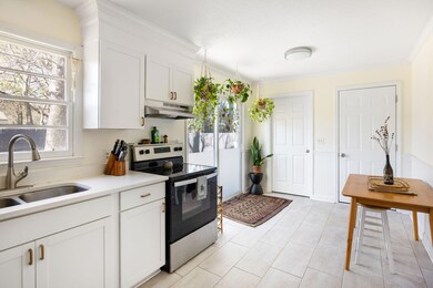 7-web-or-mls-Coastal RE Photo 5813 Edinb