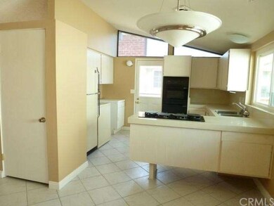 3430 E La Jara St, Long Beach, CA 90805 - photo 6