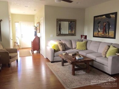 450 N Trinity Way, Sisters, OR 97759 - photo 2