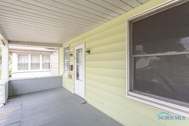 921 Butler St, Toledo, OH 43605 - photo 3