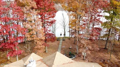 236 Fawn Lake Dr, Hawley, PA 18428 - photo 2