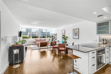 Belle Plaza Condominium unit 517, Miami Beach, FL 33139 - photo 2