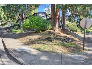 1210 E 38th Ave, Eugene, OR 97405 - photo 3