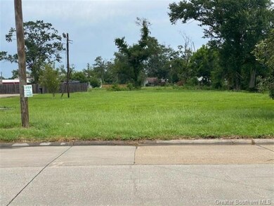 112 Darbonne St, Sulphur, LA 70663 - photo 3