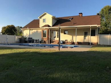 2107 Autumnview Ln, Frankfort, KY 40601 - photo 2