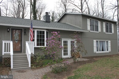 125 Apache Trail, Chester Gap, VA 22623 - photo 2