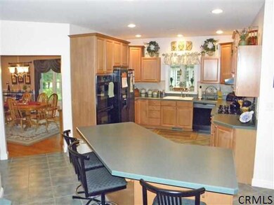 17 Bradford Dr, Saratoga Springs, NY 12866 - photo 4