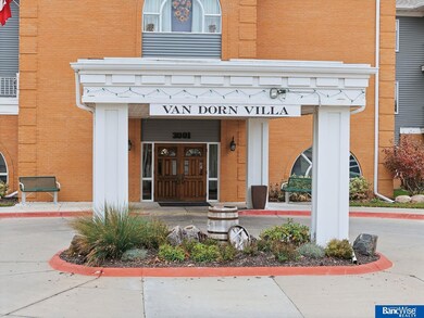 3001 S 51 Street Ct unit 472, Lincoln, NE 68506 - photo 3