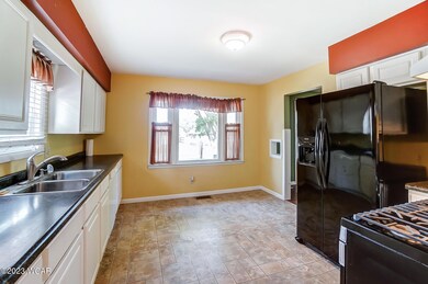 761 S Nixon Ave, Lima, OH 45805 - photo 6