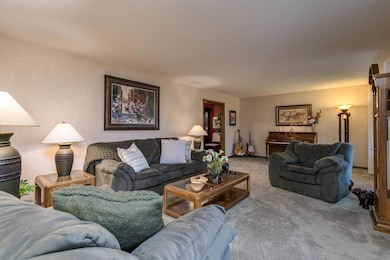 31 Holiday Ct, North Mankato, MN 56003 - photo 3