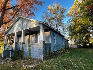 626 N 12th St, Niles, MI 49120 - photo 2