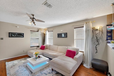 6716 Waterhill Ln, Fort Worth, TX 76179 - photo 4