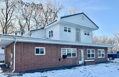 104 E High St, Napoleon, OH 43545 - photo 2