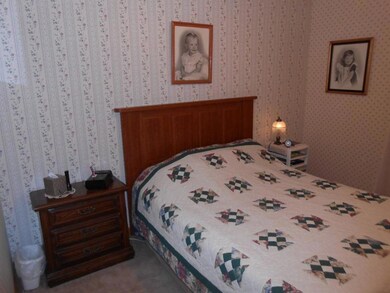 Main Bedroom<|><|>