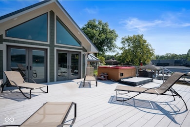 10841 W Grandview Dr, Columbus, IN 47201 - photo 6