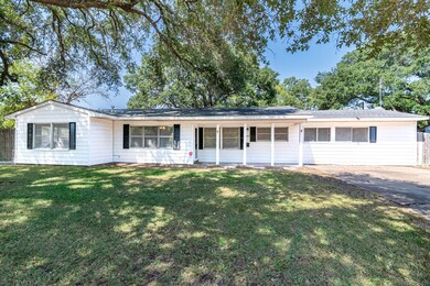 1616 West St, Rosenberg, TX 77471 - photo 3