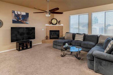 811 NE Apache Ct_0072 copy