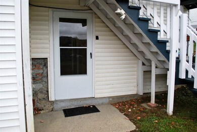 51 W Main St unit 4, Richmond, VT 05477 - photo 2