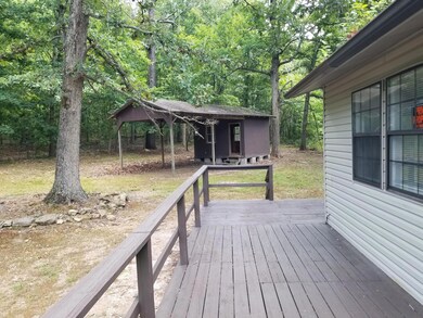 1092 Thief Hollow pic yard home best dec