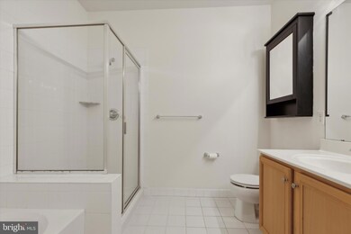 Grande at Riverview unit 3212, Conshohocken, PA 19428 - photo 6