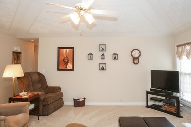 142 Highland Springs Ct, Mount Washington, KY 40047 - photo 5