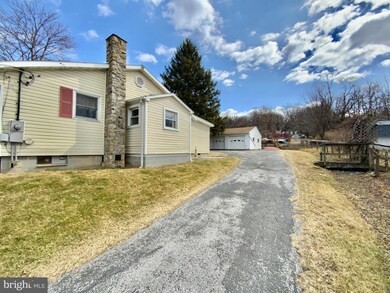 25521 Heiston Ln, Cascade, MD 21719 - photo 4