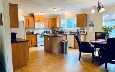 219 SW Shellcracker Dr, Fort White, FL 32038 - photo 3