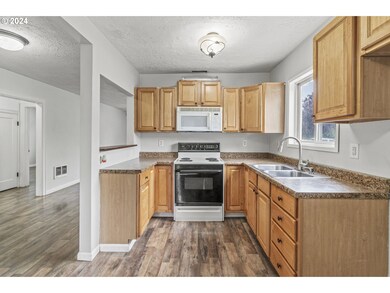 440 27th Ave, Longview, WA 98632 - photo 6