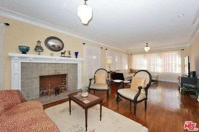 2103 Buckingham Rd, Los Angeles, CA 90016 - photo 6