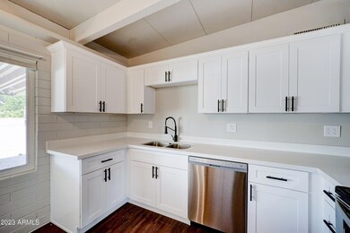 470 S Grand Dr-8