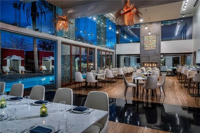 Palms Place poolside restaurant
