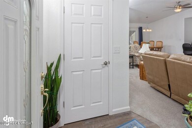 03-Front Entry_DMD_4443