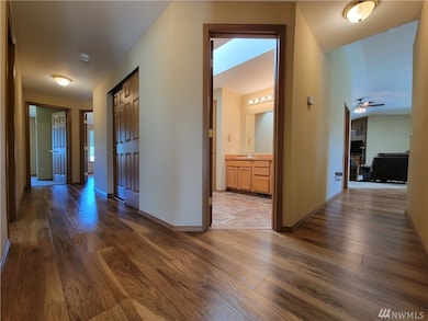 17615 Meadowlark Ln SE, Yelm, WA 98597 - photo 7