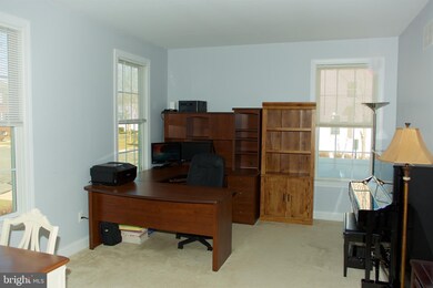 20 Newtown Blvd, Trenton, NJ 08691 - photo 4