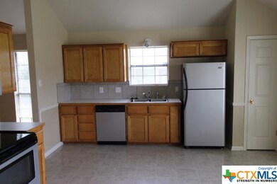 1506 Creek St, Copperas Cove, TX 76522 - photo 6