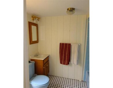 206 Washington St unit 2, Marblehead, MA 01945 - photo 6