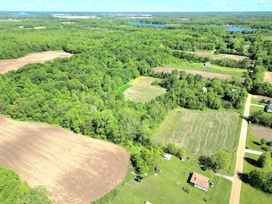 63362 Carver Rd, Vandalia, MI 49095 - photo 4