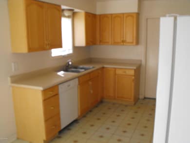 1021 Mila St, Anchorage, AK 99504 - photo 4