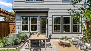 5204 Crim Hill Dr, Houston, TX 77091 - photo 3