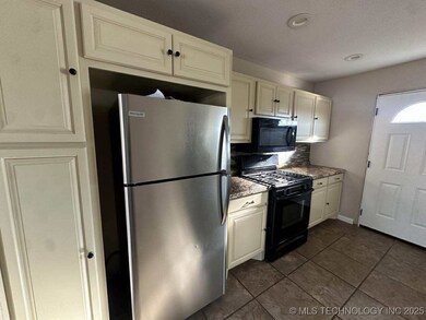 16128 E Newton Place, Tulsa, OK 74116 - photo 6