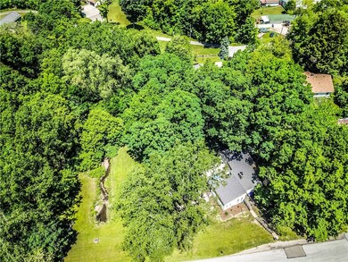 3430 Pond View Dr, Erie, PA 16506 - photo 7