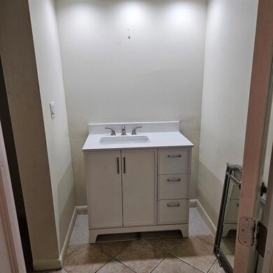 4848 NW 24th Ct unit 112, Lauderdale Lakes, FL 33313 - photo 4