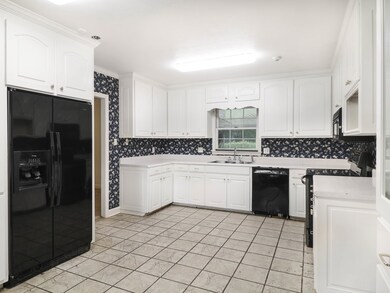 1802 Lullwater Rd, Albany, GA 31707 - photo 6