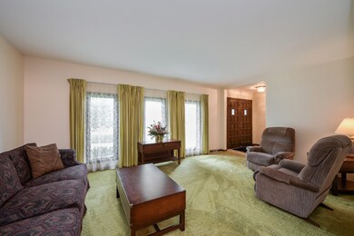 3241 S Schultz Dr, Lansing, IL 60438 - photo 4