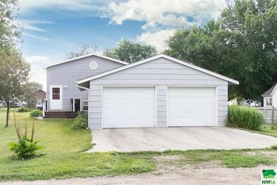 516 7th St, Onawa, IA 51040 - photo 2