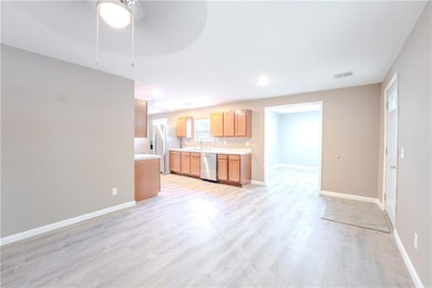 917 Adams St, Fredonia, KS 66736 - photo 4